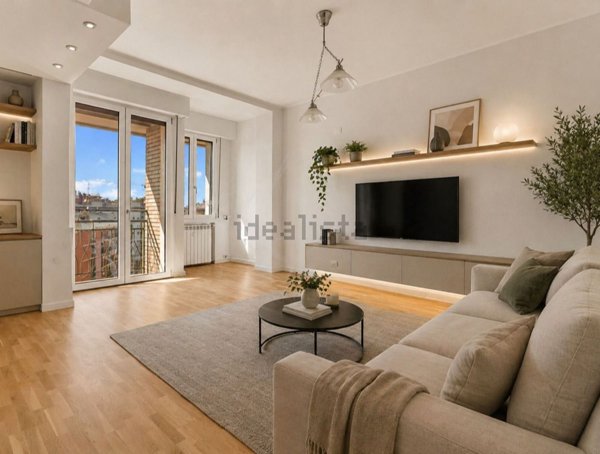 appartamento in vendita a Milano in zona Lorenteggio
