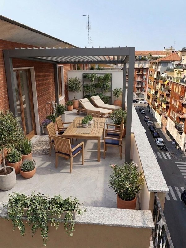 appartamento in vendita a Milano in zona Ghisolfa