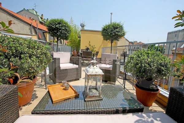 appartamento in vendita a Milano in zona De Angeli