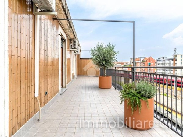 appartamento in vendita a Milano in zona Casoretto