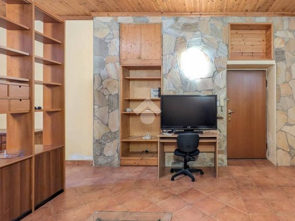 appartamento in vendita a Milano in zona Corsica