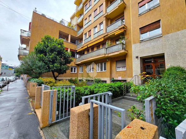 appartamento in vendita a Milano in zona Isola