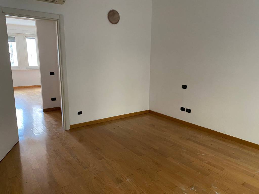 appartamento in vendita a Milano in zona Maggiolina