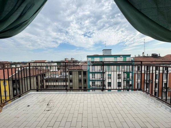 appartamento in vendita a Milano in zona Corsica