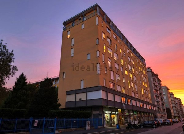 appartamento in vendita a Milano in zona Famagosta