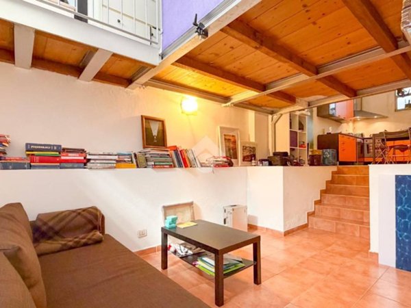 appartamento in vendita a Milano in zona Corsica