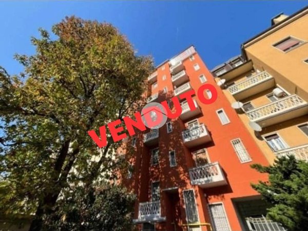 appartamento in vendita a Milano in zona Vigentino