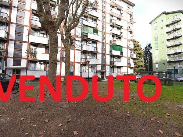appartamento in vendita a Milano in zona Forlanini