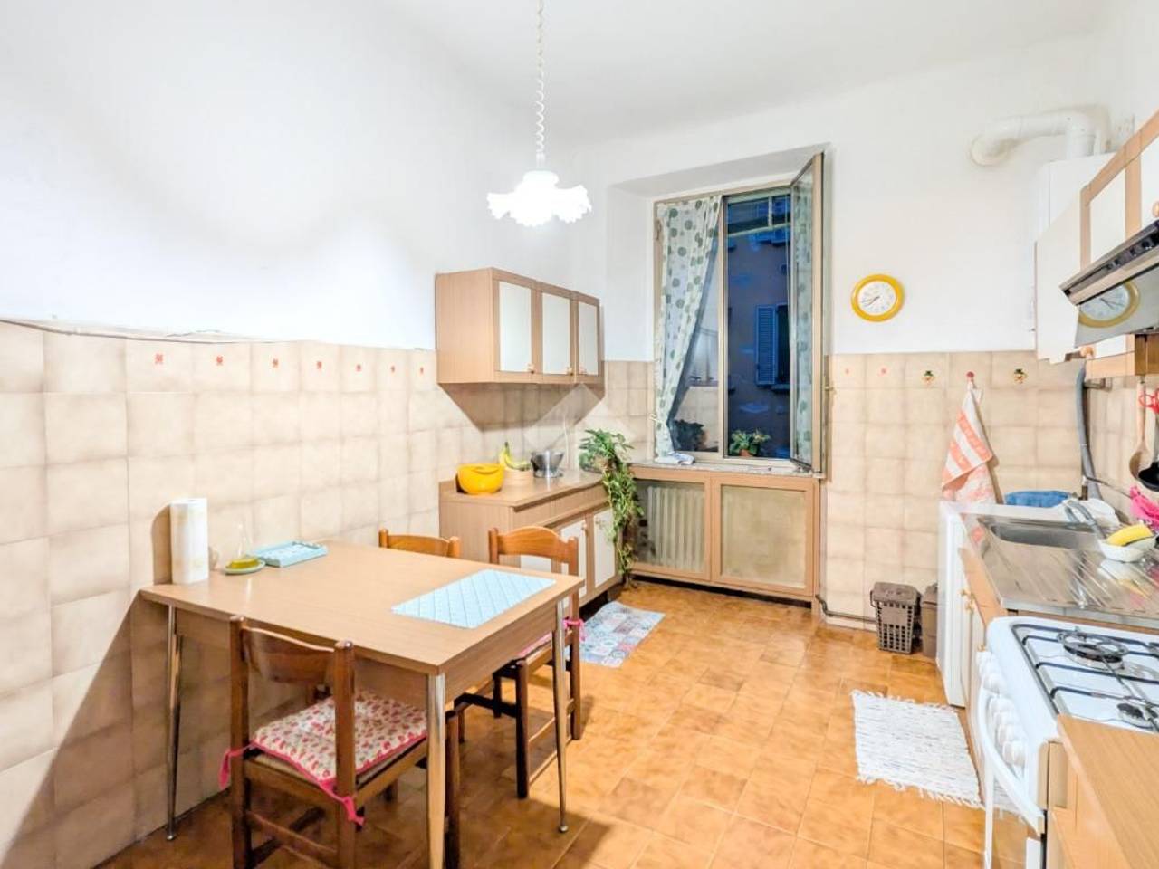 appartamento in vendita a Milano in zona Corsica