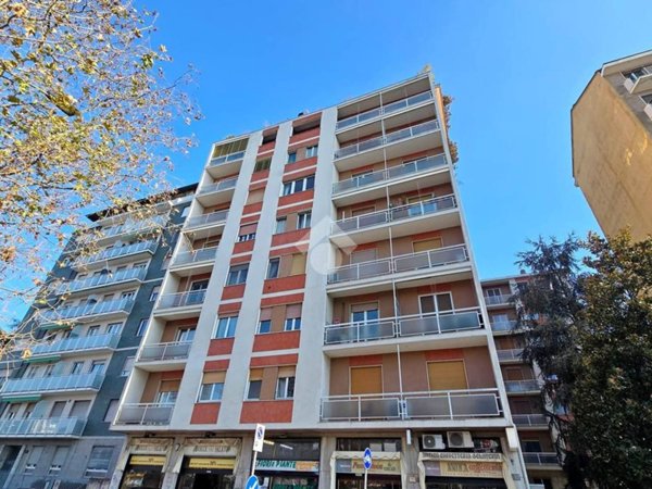 appartamento in vendita a Milano in zona Bande Nere