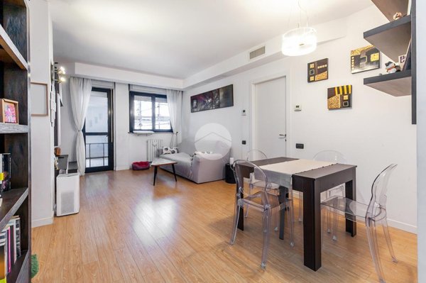 appartamento in vendita a Milano in zona Ronchetto sul Naviglio