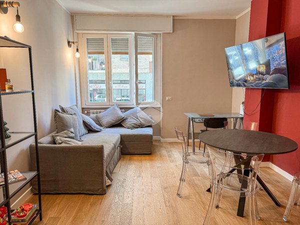 appartamento in vendita a Milano in zona De Angeli