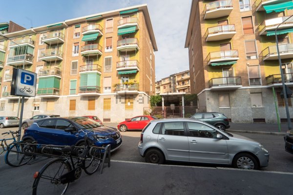 appartamento in vendita a Milano in zona Vigentino