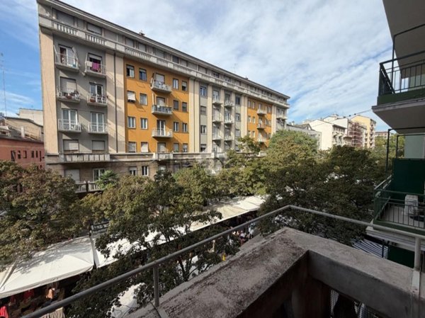 appartamento in vendita a Milano in zona Sempione