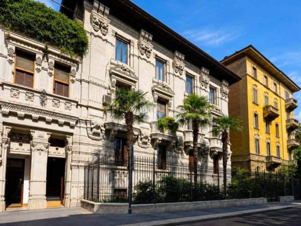 appartamento in vendita a Milano in zona Guastalla