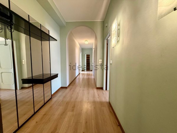 appartamento in vendita a Milano in zona Lorenteggio