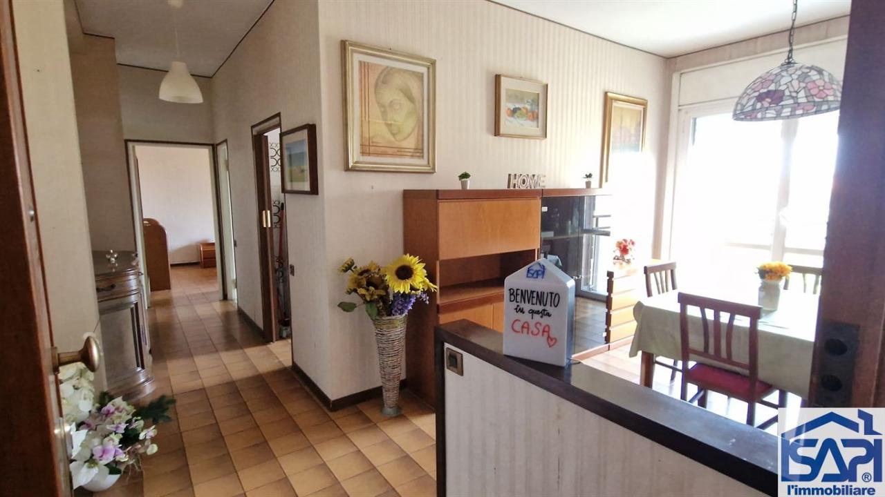 appartamento in vendita a Milano in zona Taliedo