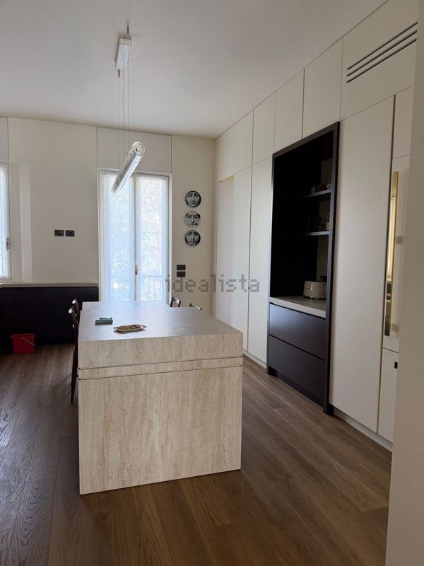 appartamento in vendita a Milano in zona Porta Vigentina