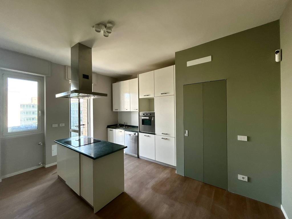 appartamento in vendita a Milano in zona Piazzale Lodi