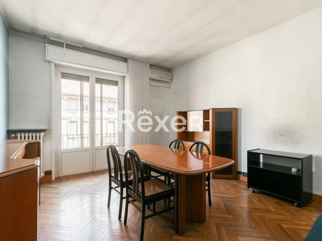 appartamento in vendita a Milano in zona Città Studi