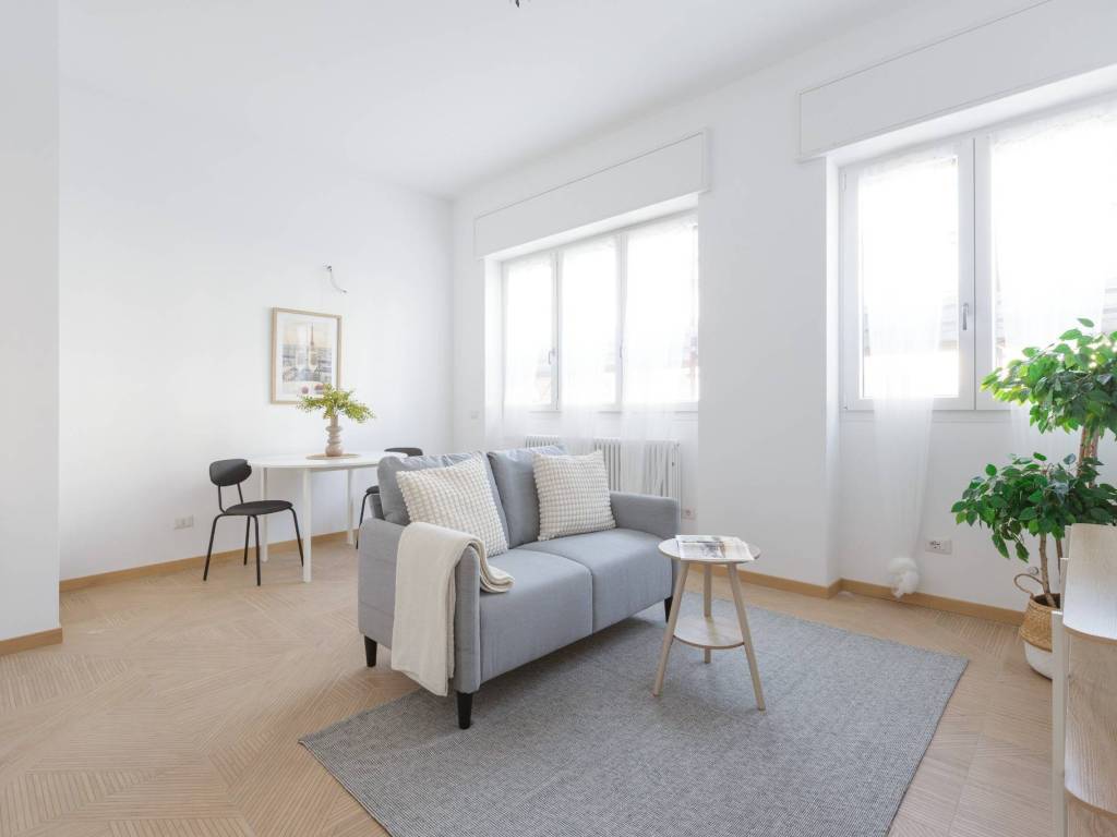 appartamento in vendita a Milano in zona Vigentino