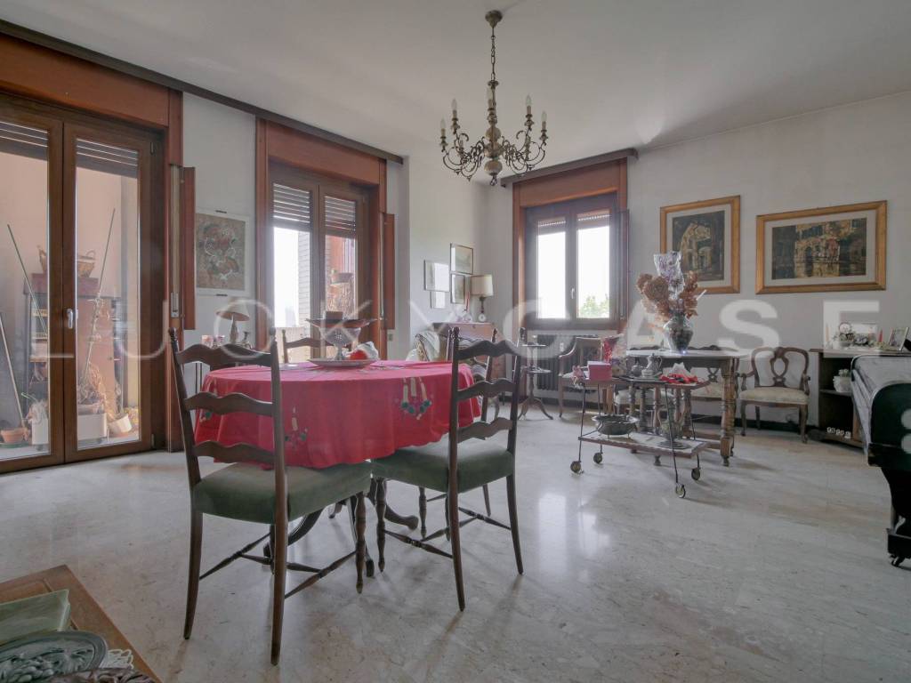 appartamento in vendita a Milano in zona Isola