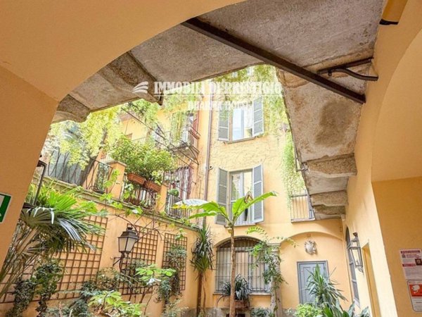 appartamento in vendita a Milano in zona Brera
