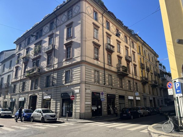 appartamento in vendita a Milano in zona Porta Nuova