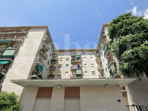 appartamento in vendita a Milano in zona Corvetto