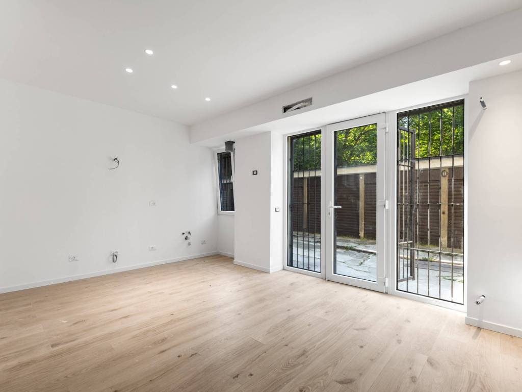 appartamento in vendita a Milano in zona Stadera