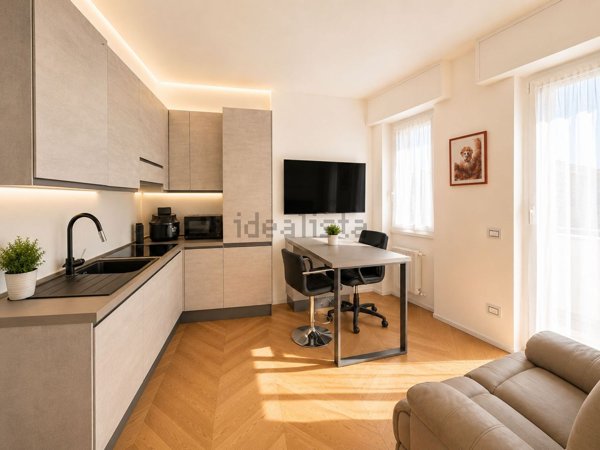 appartamento in vendita a Milano in zona Isola
