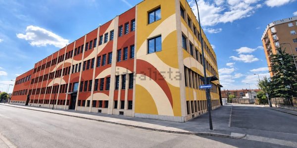 appartamento in vendita a Milano in zona San Cristoforo