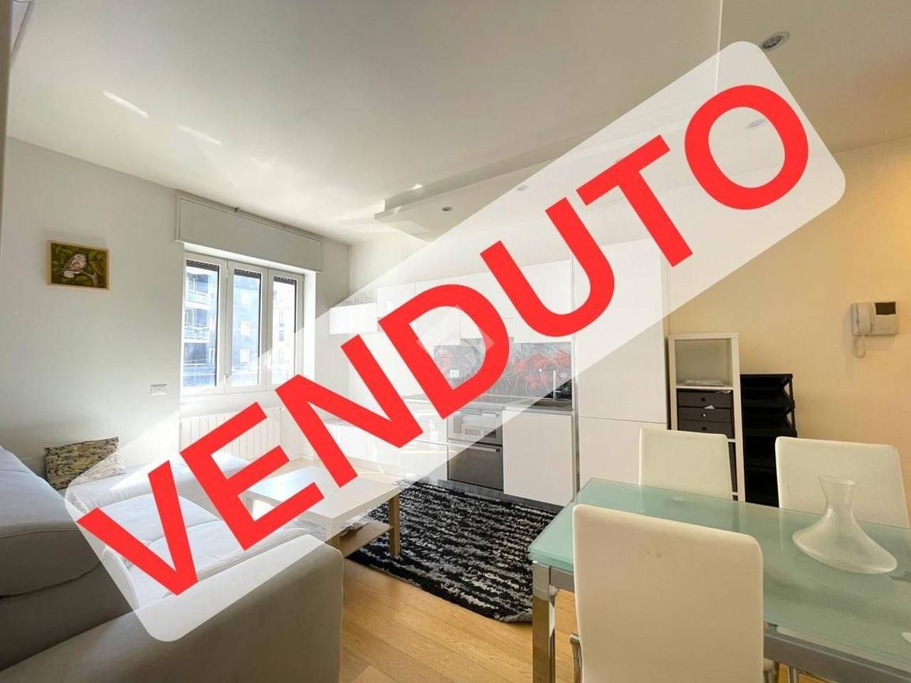 appartamento in vendita a Milano in zona Isola