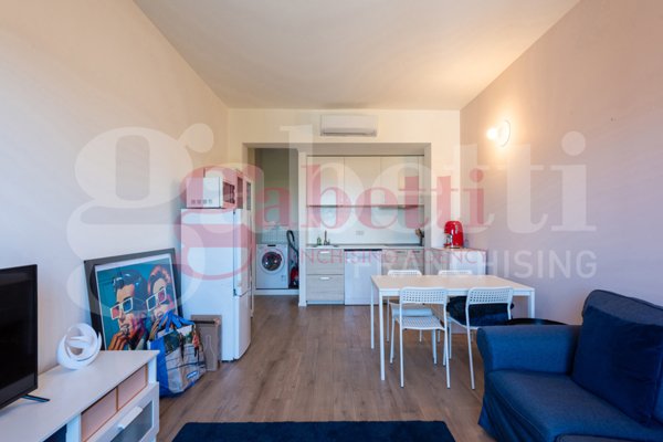 appartamento in vendita a Milano in zona Famagosta