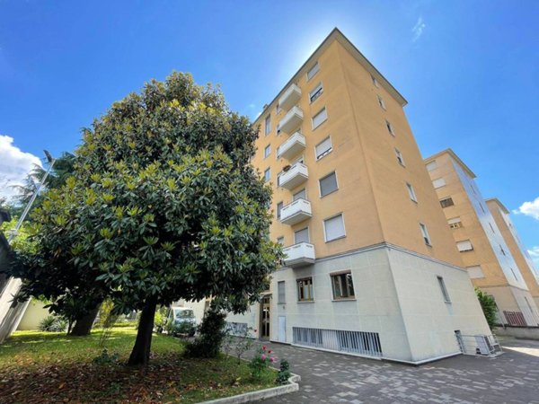 appartamento in vendita a Milano in zona Bovisa