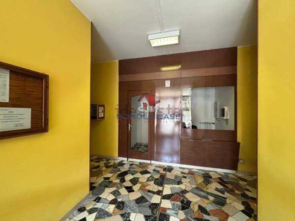 appartamento in vendita a Milano in zona Gallaratese