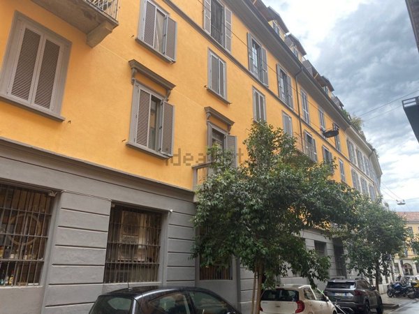 appartamento in vendita a Milano in zona Guastalla