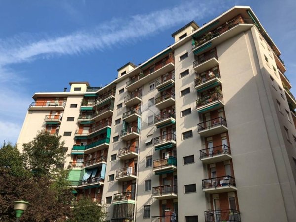 appartamento in vendita a Milano in zona Forze Armate
