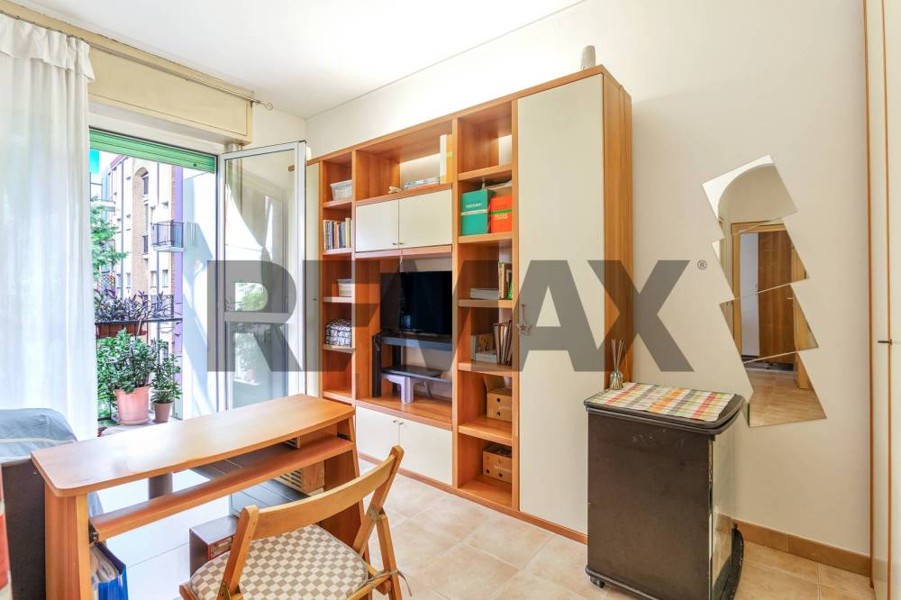 appartamento in vendita a Milano in zona Stadera
