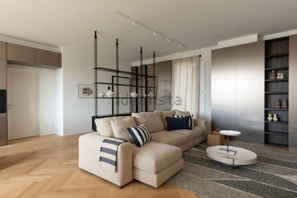 appartamento in vendita a Milano in zona Bande Nere