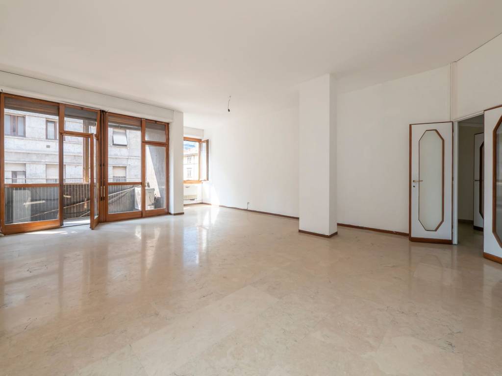 appartamento in vendita a Milano in zona Stazione Centrale