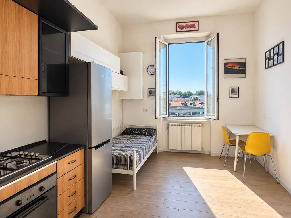 appartamento in vendita a Milano in zona Vigentino