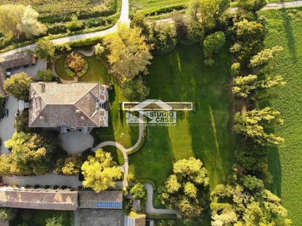casa indipendente in vendita a Milano in zona Piazzale Lodi