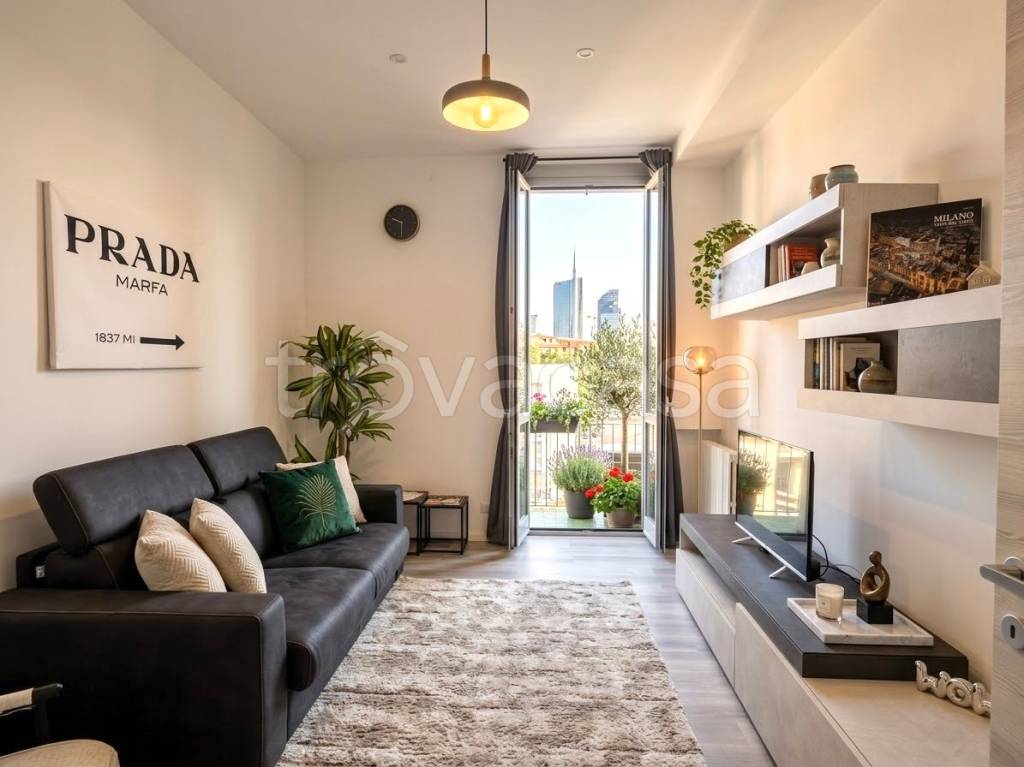 appartamento in vendita a Milano in zona De Angeli