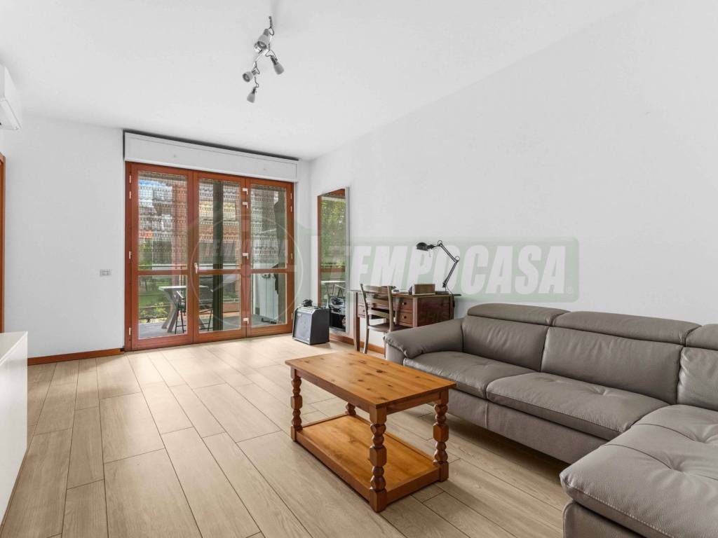 appartamento in vendita a Milano in zona Vigentino