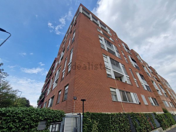 appartamento in vendita a Milano in zona Gratosoglio