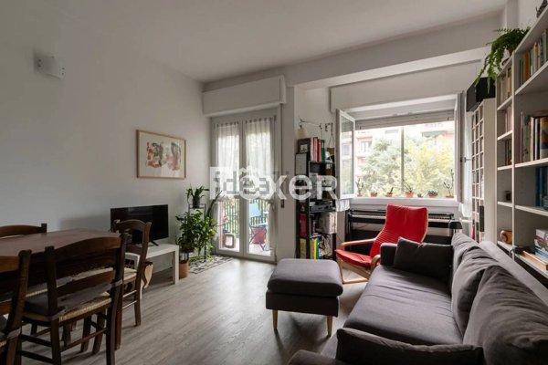 appartamento in vendita a Milano in zona Lorenteggio
