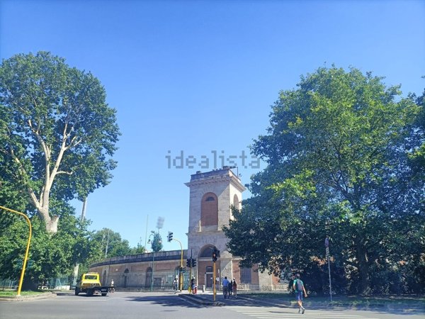 appartamento in vendita a Milano in zona Sempione