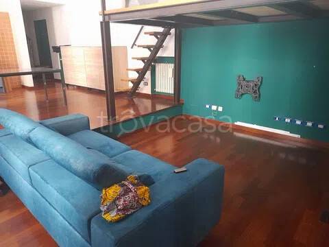 appartamento in vendita a Milano in zona Corvetto