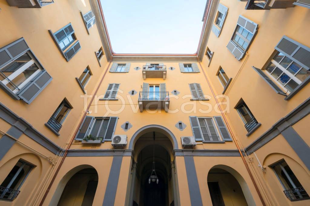 appartamento in vendita a Milano in zona Cinque Giornate